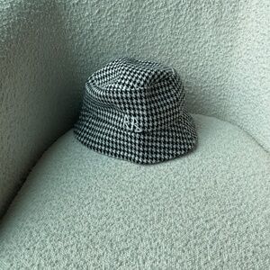 RUSLAN BAGINSKIY Houndstooth Bucket Hat